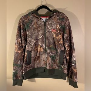 UNDER ARMOUR - REALTREE women’s zip up jacket - size medium